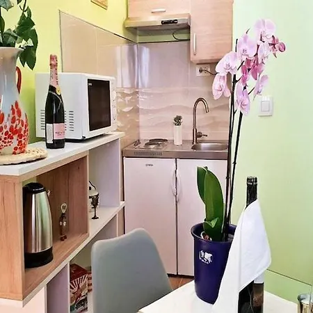 Zen - One Bedroom *