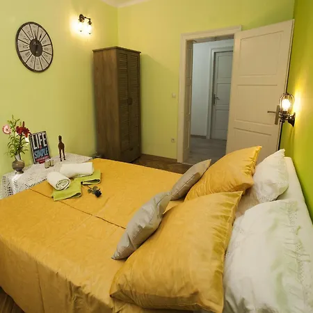Zen - One Bedroom Apartment